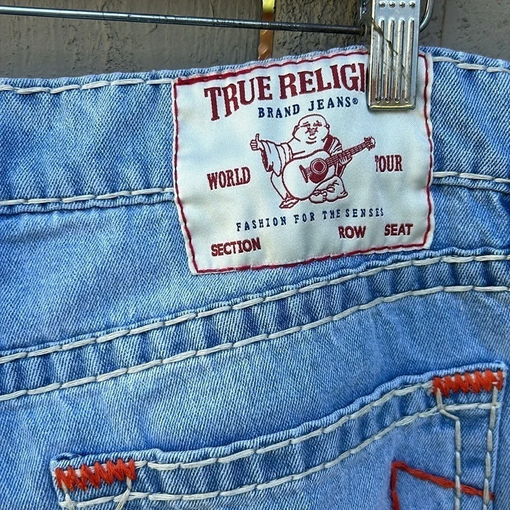 True Religion Ricky Relaxed Straight Jeans Sz 32 With Orange Stitching.